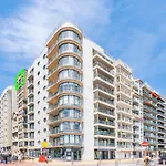 Duplex Met Zonnig Zuidterras Aan Haven En Zee * Blankenberge
