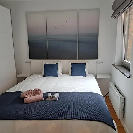 Apartment Duplex Met Zonnig Terras Aan Haven En Zee Blankenberge