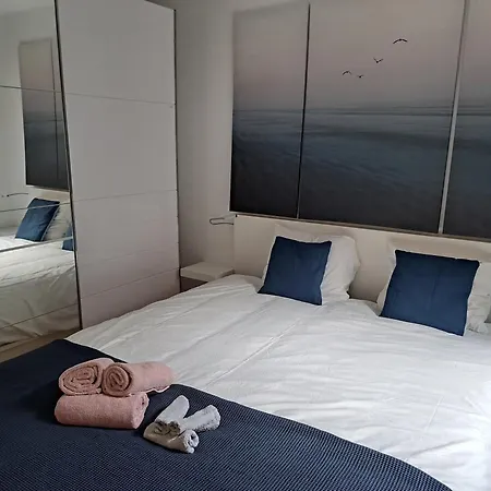 Apartment Duplex Met Zonnig Terras Aan Haven En Zee *