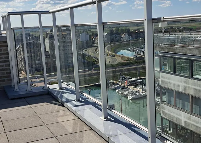 公寓 Duplex Met Zonnig Zuidterras Aan Haven En Zee *